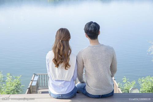 有女朋友发朋友圈