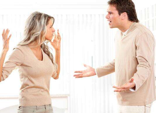 结婚前不开心正常吗