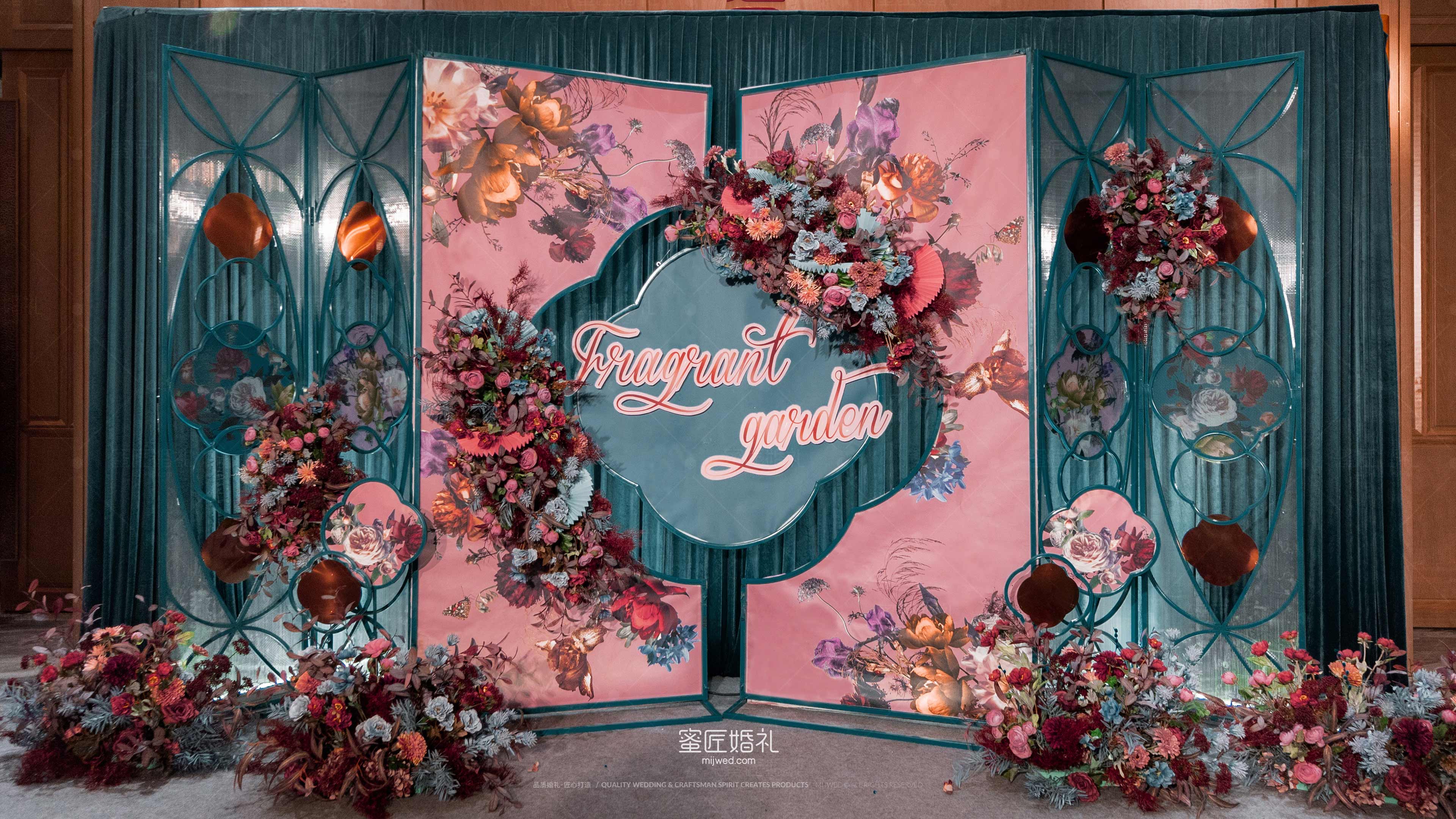 适合小型宴会厅的主题婚礼