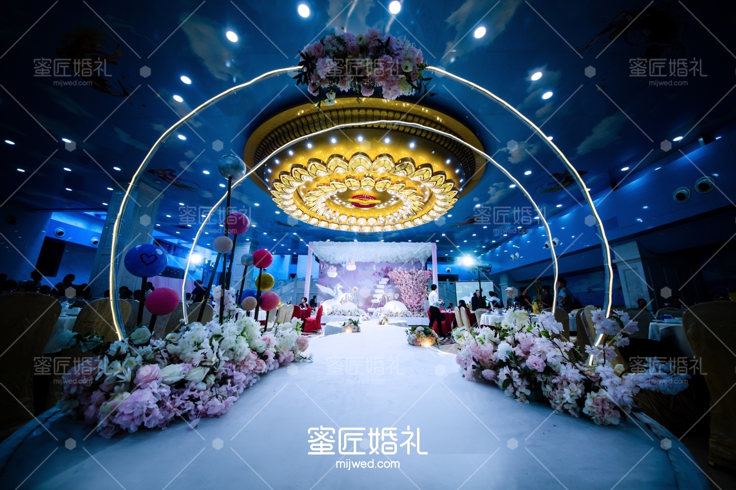 平南婚庆公司选择蜜匠婚礼