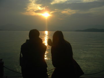 对女朋友的情话短句 对女朋友说的情话短句