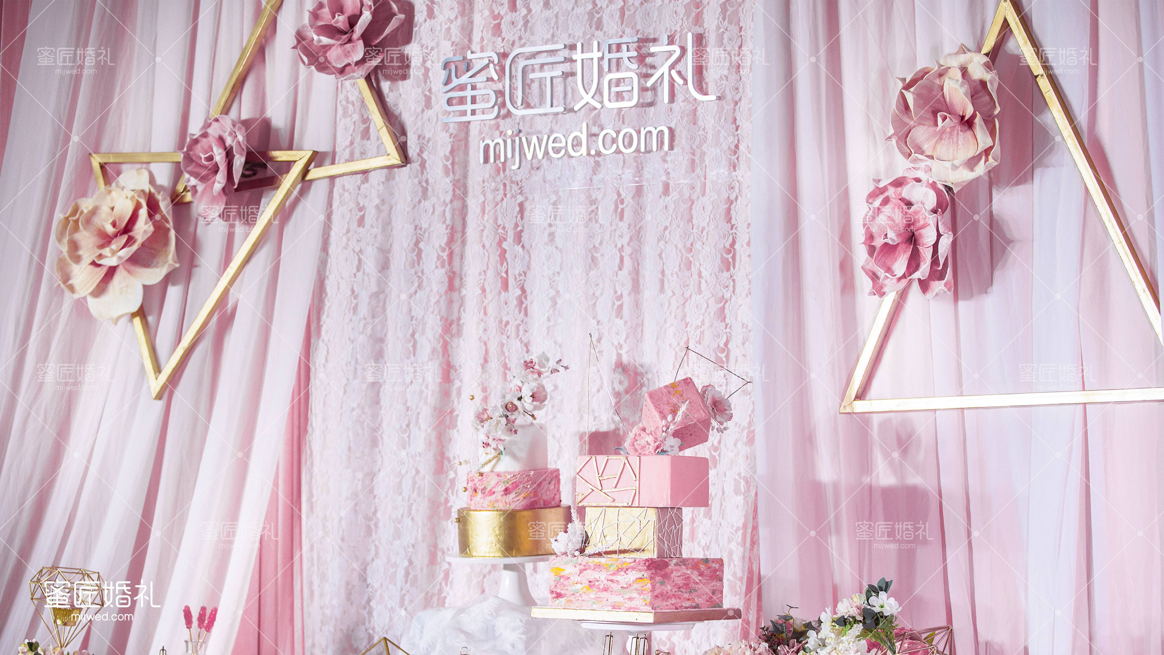 修文有可以办草坪婚礼的地方吗 修文有可以在草地上办婚礼的公司吗