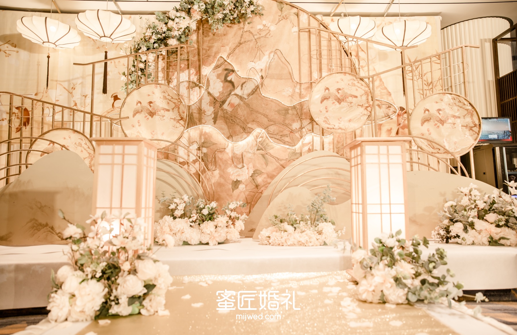 田园风婚礼现场布置