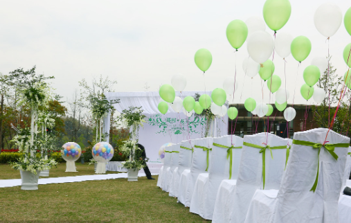 岳西10桌小型婚礼现场布置