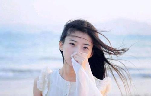 夸女生可爱的简短话语 夸女生可爱的句子简短