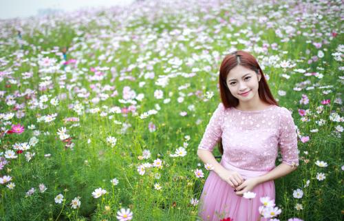 夸女生可爱的句子简短