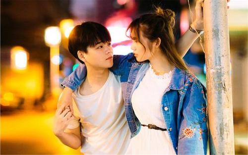 适合哄女朋友睡觉的小故事