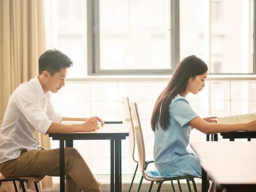 哄女朋友睡觉甜甜的小故事