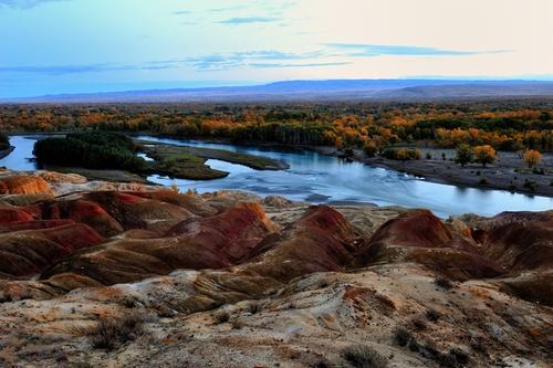 假期游玩朋友圈说说 旅游照片发朋友圈配句