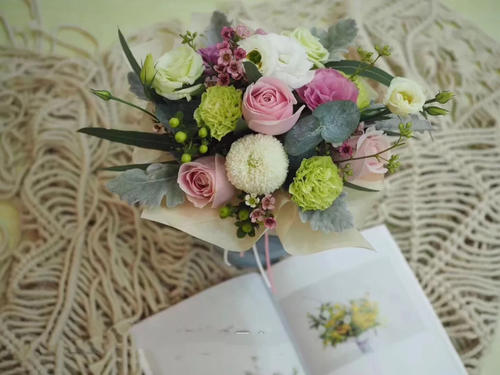 鲜花卡片简短情话20字