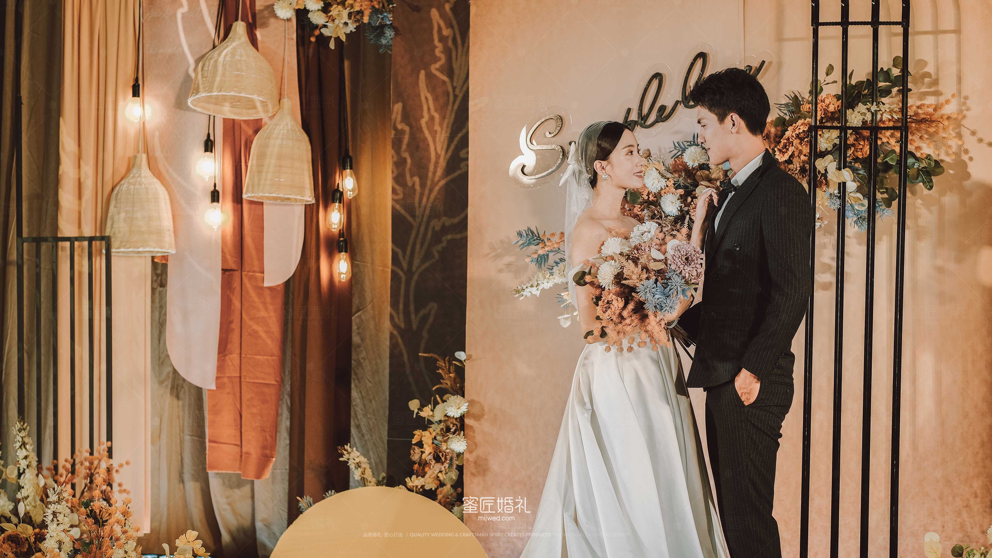 湘潭一万块的婚礼布置图片