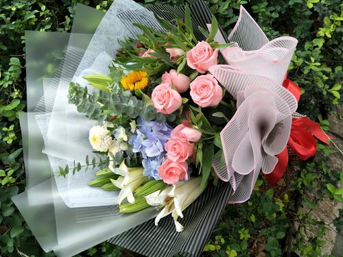 送女朋友花贺卡情话20字