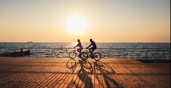 哄女友睡觉的睡前故事