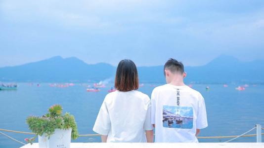 睡觉故事讲给女朋友短的故事