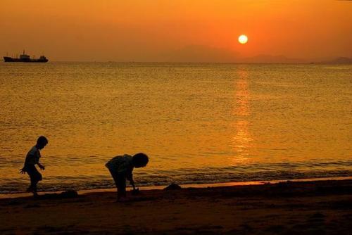 哄女友睡觉的睡前故事 适合给女友讲的睡前故事