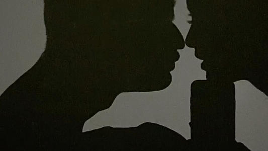 女生说心情不好高情商回复 女生说心情不好神回复