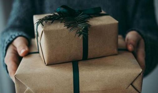 妈妈收到女儿礼物句子 妈妈感谢女儿送的礼物